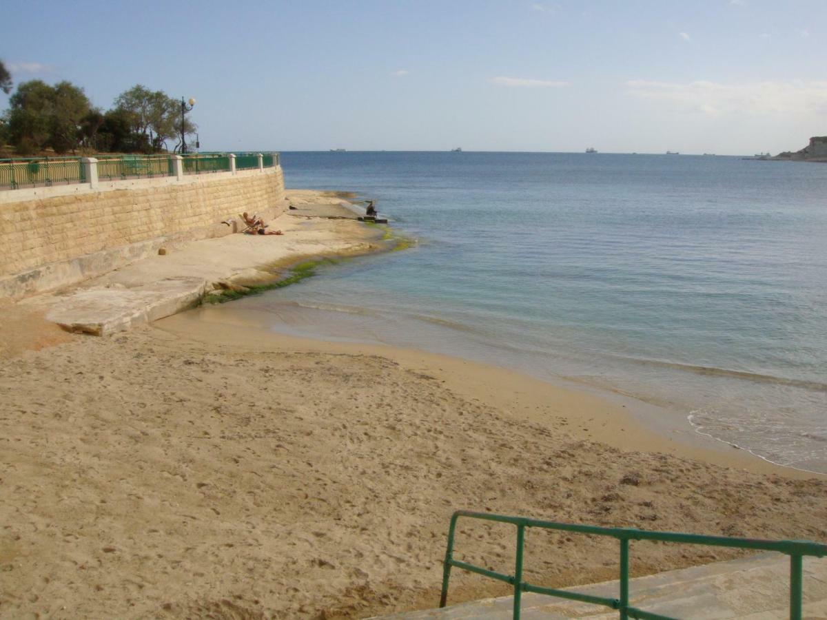 Apartment Sea Front Marsaskala